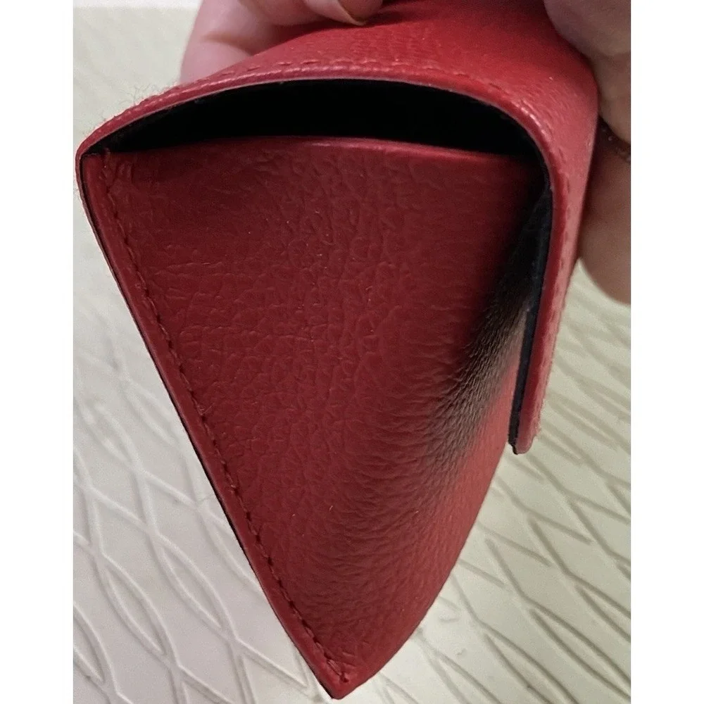 Guess Red Eyeglass‎ Case Sunglasses Holder Faux Leather Snap Closure 6.5x2.75x2